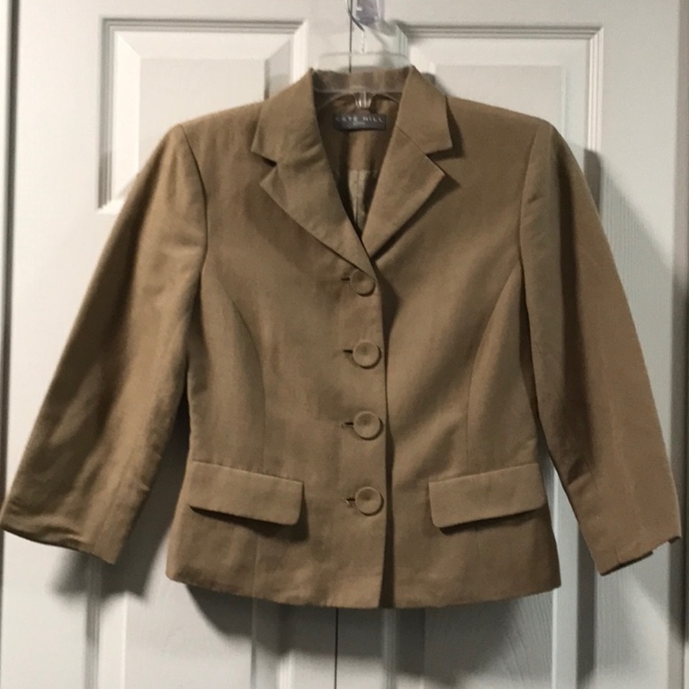Kate Hill Tan Blazer with Notched Lapels and Structured Shoulders